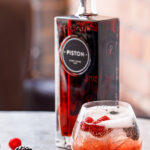 Piston Gin. Foret Noir Gin